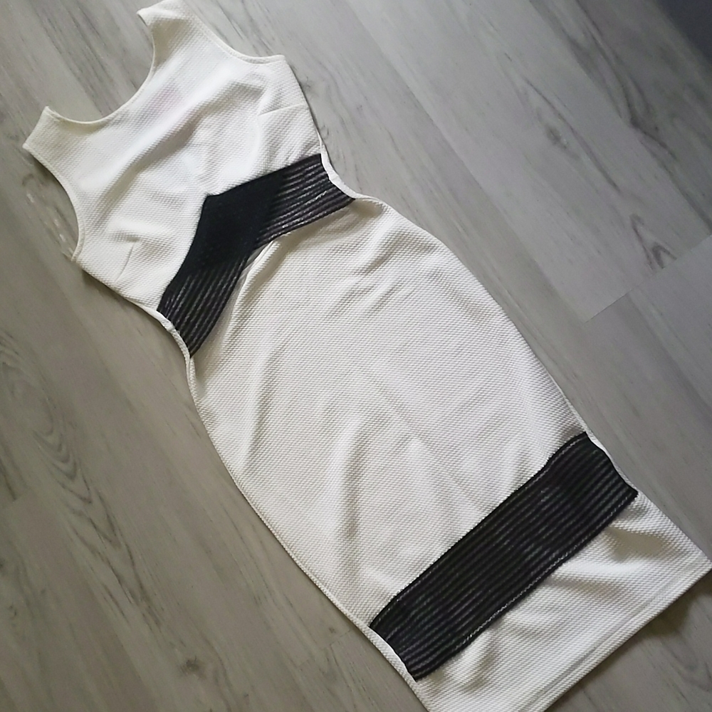 A'Gaci black and white dress